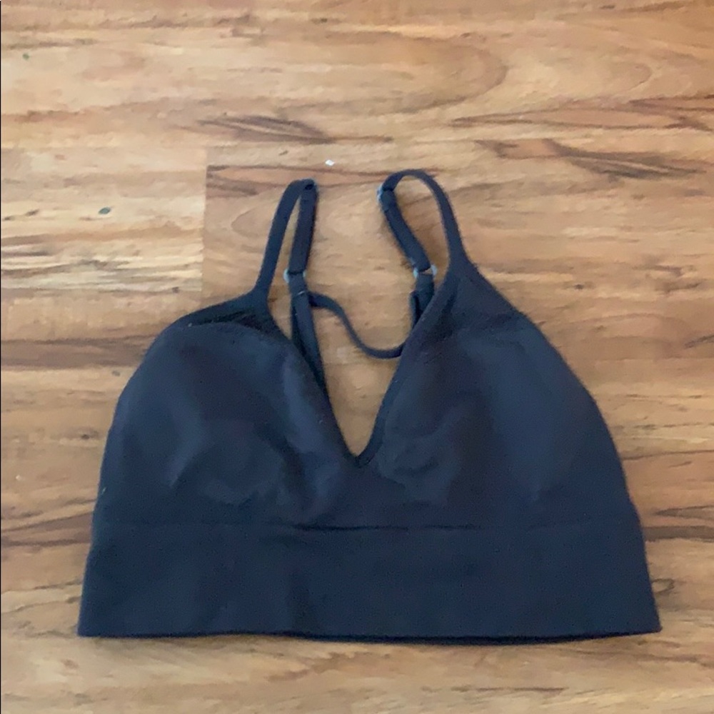 Women’s Victoria’s Secret Pink sports bra